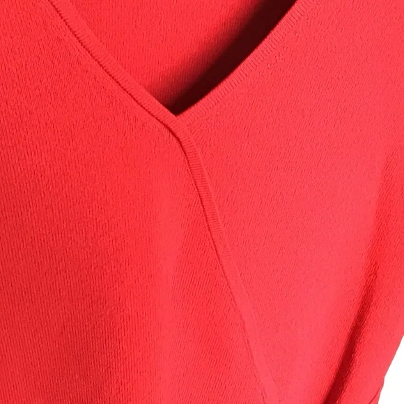 CABLE & GAUGE Women’s Medium 3/4 Sleeve Red Knit Top - Picture 2 of 6